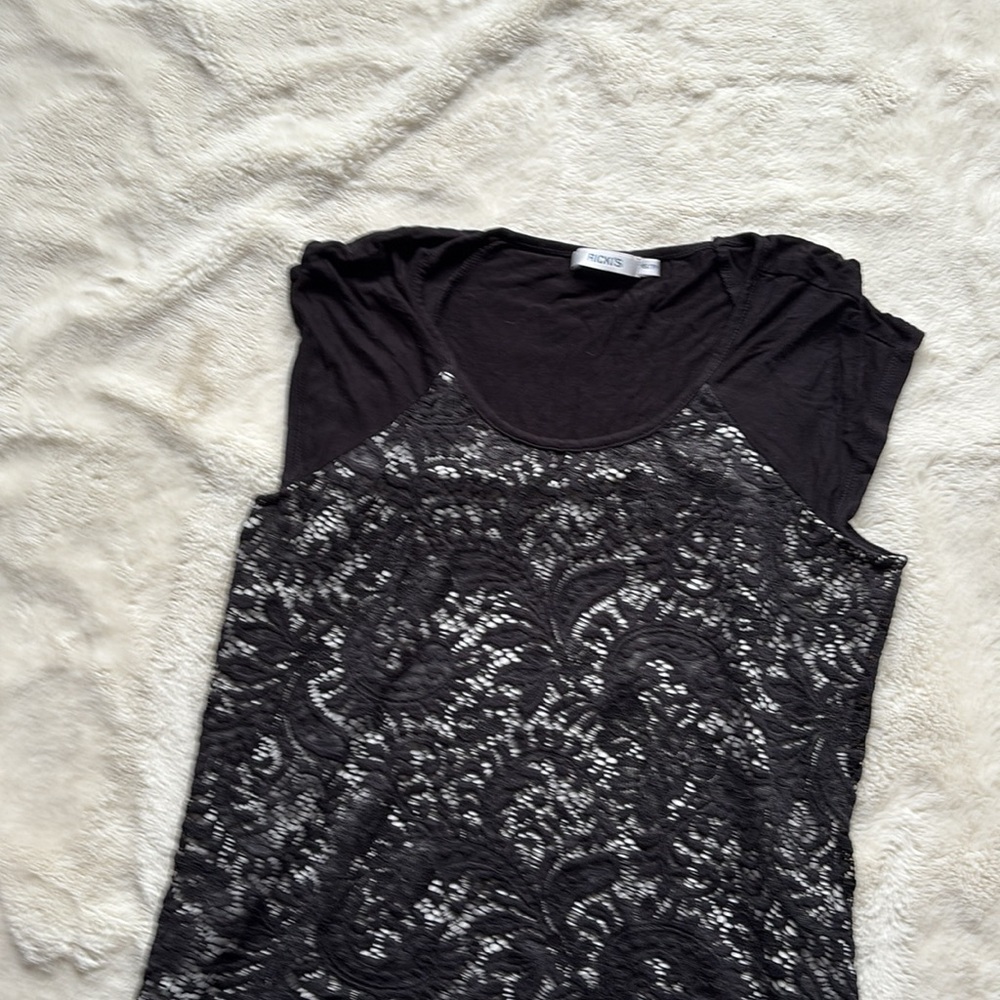 Ricki’s Black Lace Overlay Blouse | High-Low Layered Cap Sleeve Top Size XS‎ - Picture 3 of 6